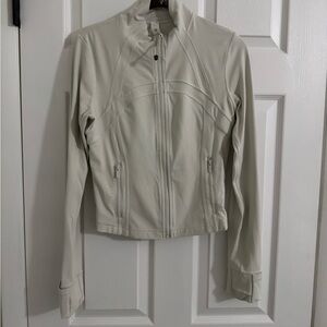 Lululemon Define jacket nulu cropped in bone